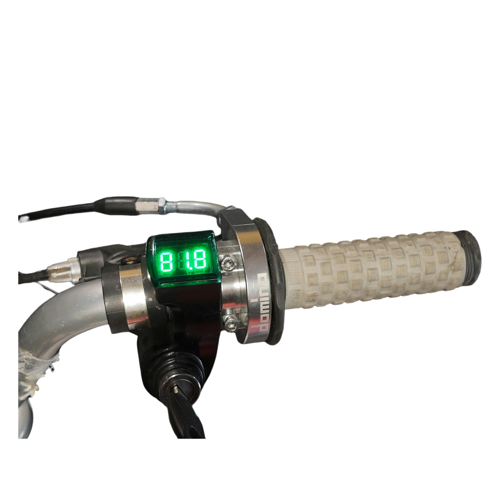 Plug and play voltmeter for mototec 48v